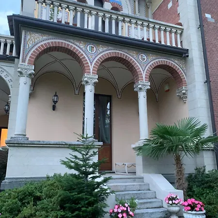 Вилла Castiglioni Luxury Лалльо